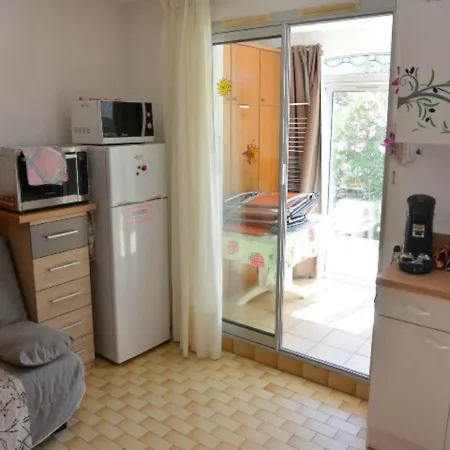 Cap D'agde, 2 Pieces, 4 Personnes - Fr-1-607-46 Apartamento