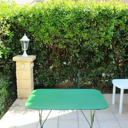 Cap D'agde, 2 Pieces, 4 Personnes - Fr-1-607-46 * Agde