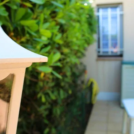 Cap D'agde, 2 Pieces, 4 Personnes - Fr-1-607-46 Agde