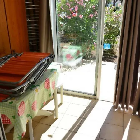 Cap D'agde, 2 Pieces, 4 Personnes - Fr-1-607-46 *