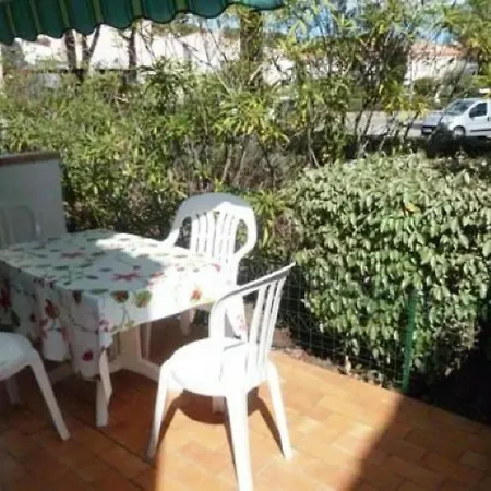 Cap D'agde, 2 Pieces, 4 Personnes - Fr-1-607-46